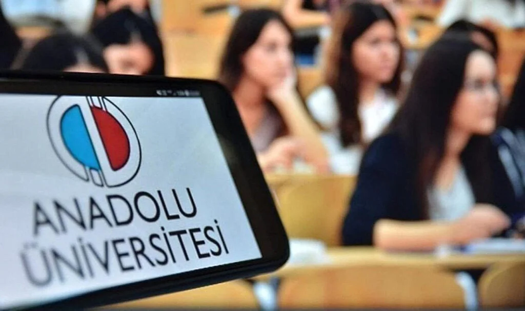 AÖF Kayıt Ücretlerine Yüzde 70'e Yakın Zam Geldi