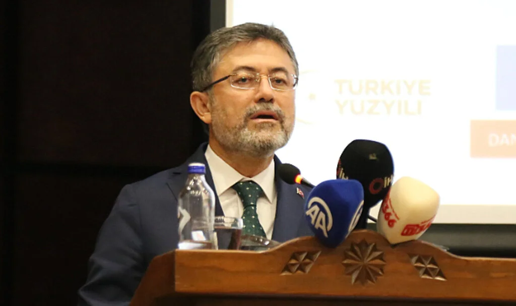 Bakan Yumaklı'dan Mehmet Şimşek'in İstifa İddialarına Sert Tepki