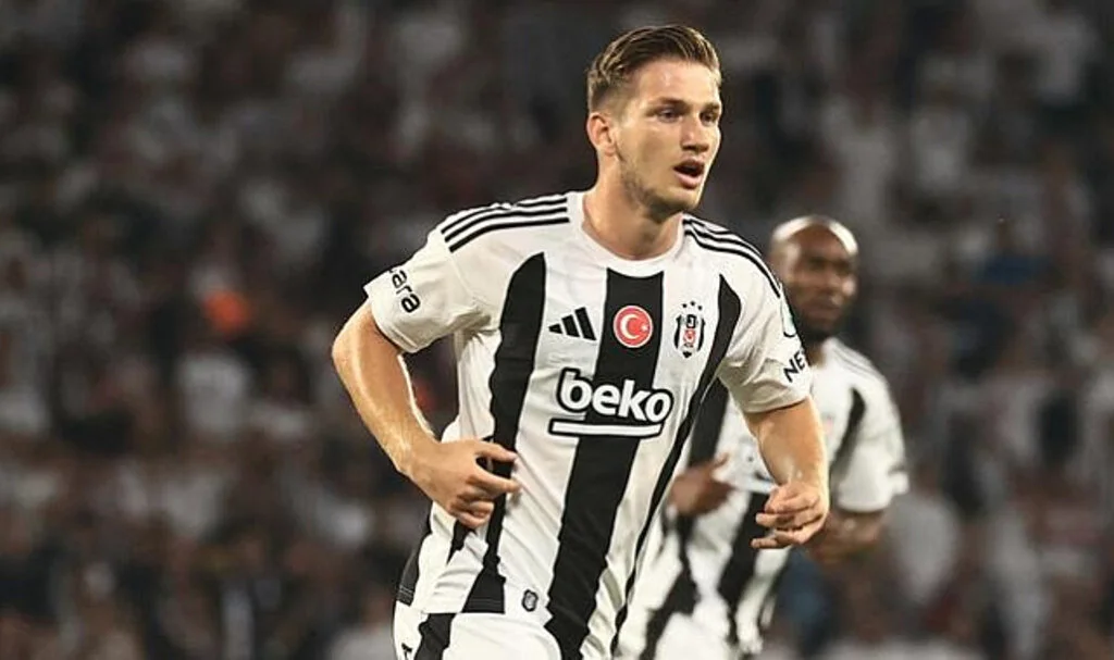 Beşiktaş'ın Genç Yıldızı Semih Kılıçsoy Performansıyla Dikkat Çekiyor