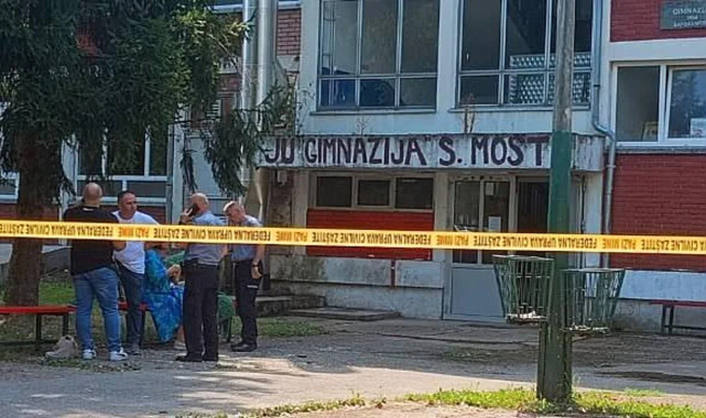 Bosna Hersek'te Okulda Silahlı Saldırı: 3 Kişi Hayatını Kaybetti