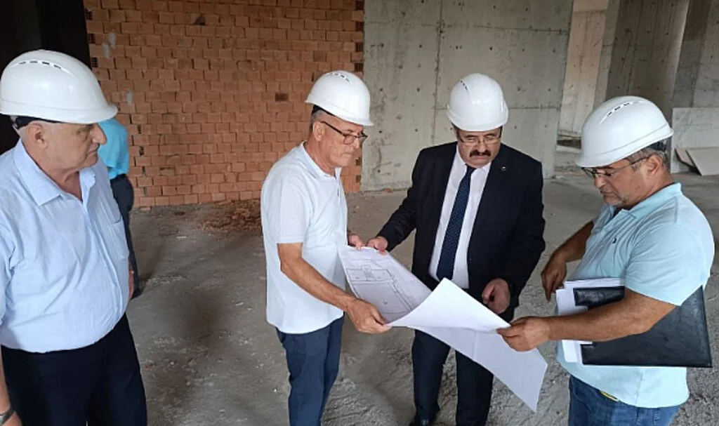 Çarşamba Kaymakamı Sağlam Yeni Hükümet Konağı İnşaatını İnceledi