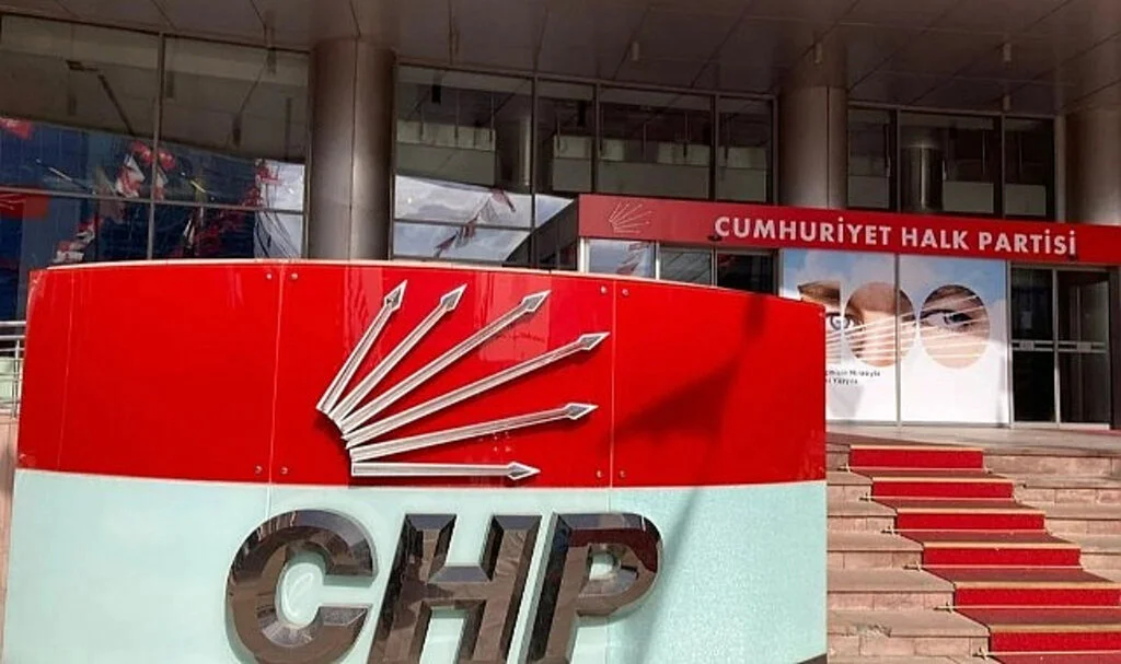 CHP’de Tüzük Değişikliği İçin Kurultay Gündemi Belli Oldu