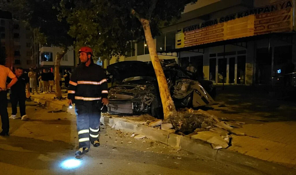 Çorum'da Trafik Kazası: İki Kişi Hayatını Kaybetti