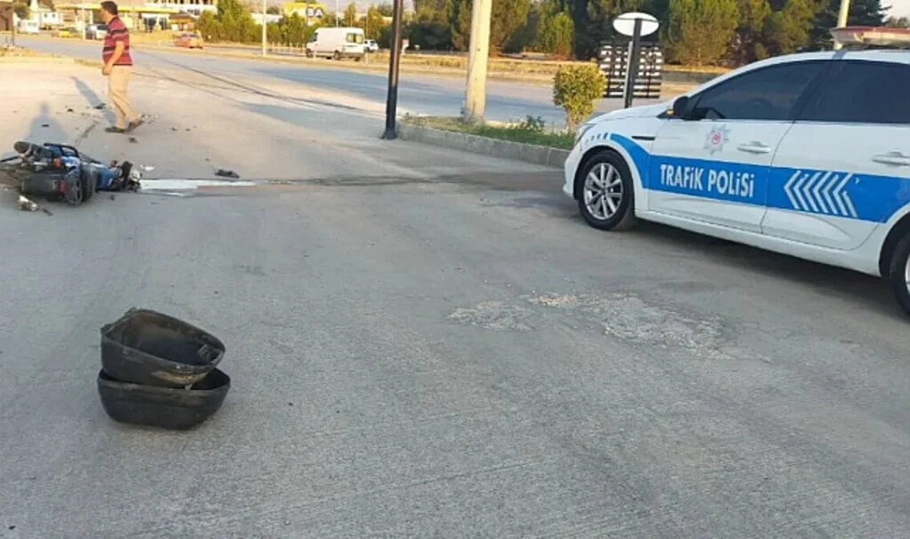 Çorum Osmancık'ta Kamyon Motosiklete Çarptı