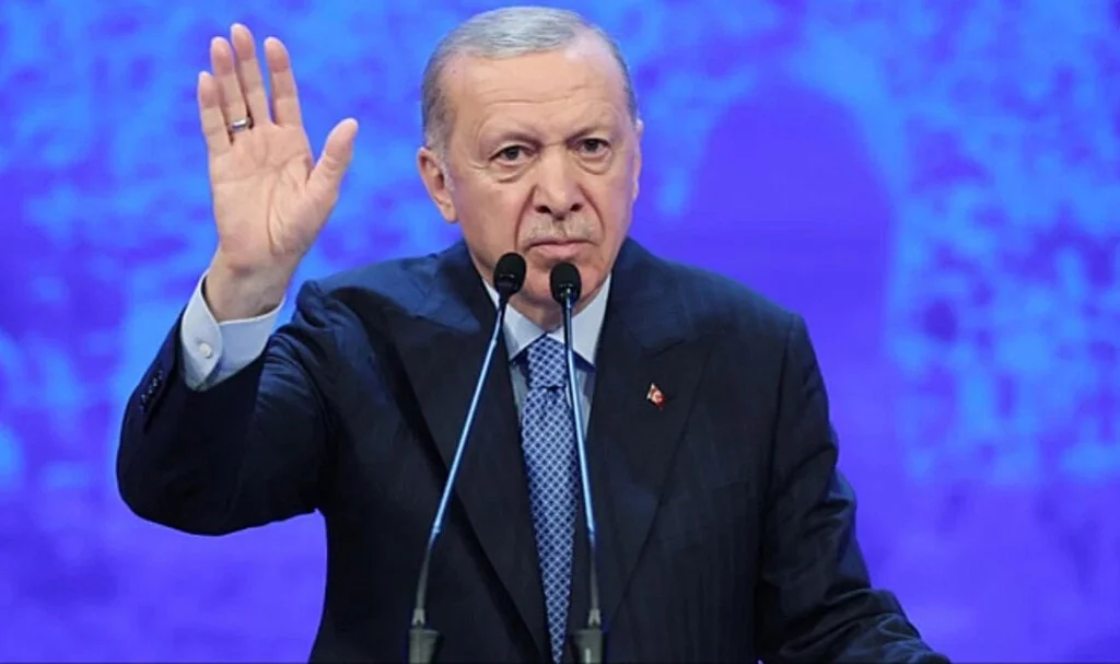 Cumhurbaşkanı Erdoğan: "Özeleştirimizi Samimiyetle Yapıyoruz, Değişim Sürecine Hazırız"