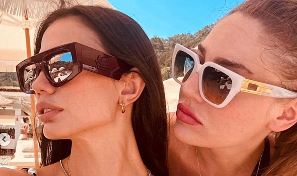 Demet Özdemir'in Tatil Paylaşımları Sosyal Medyayı Salladı