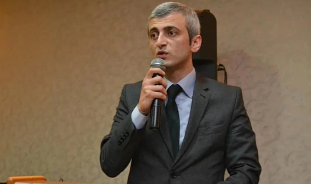 Eski AK Partili Başkan Evinde Ölü Bulundu