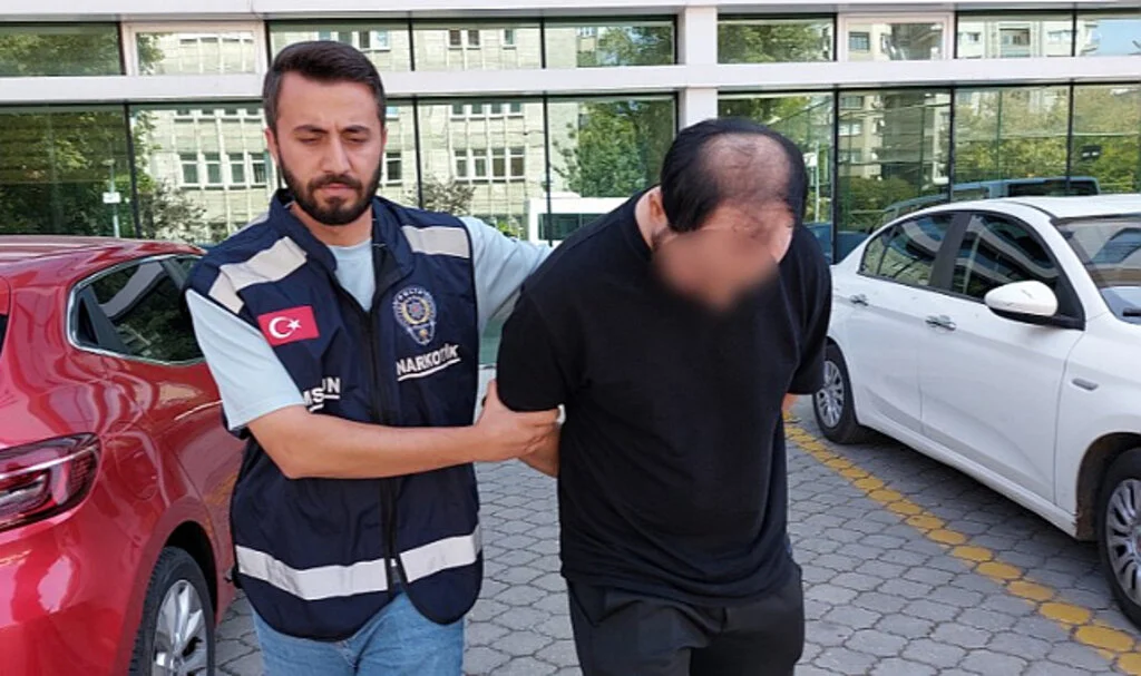 Evdeki Çelik Kasadan 480 Gram Metamfetamin Çıktı