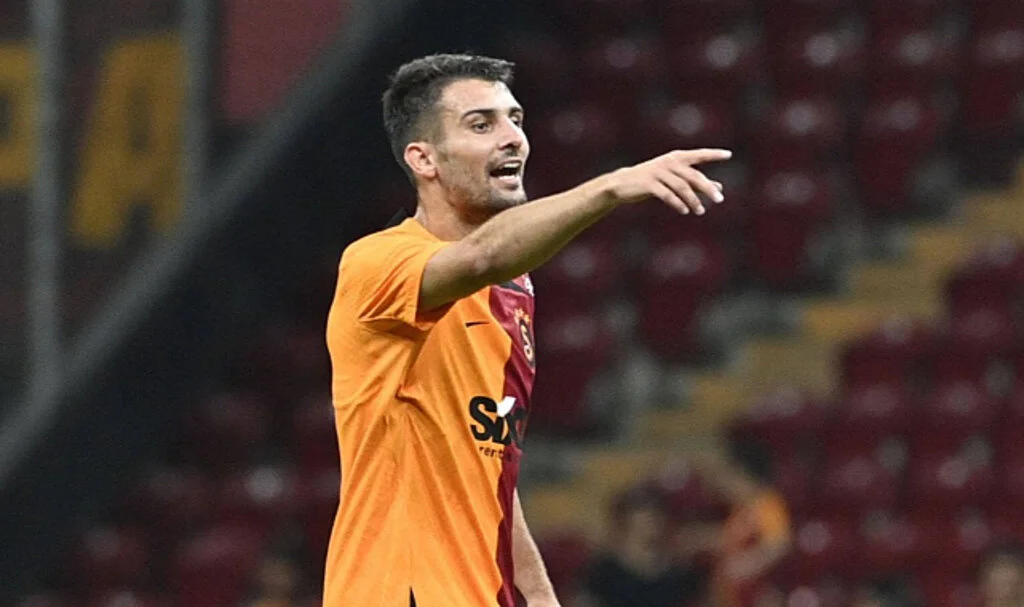 Galatasaray, Leo Dubois ile Yollarını Karşılıklı Anlaşarak Ayırdı