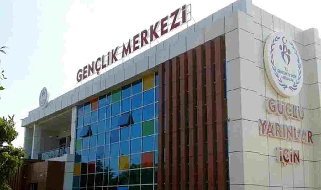 Gençlik Merkezi Tadilatı Yaptırılacaktır