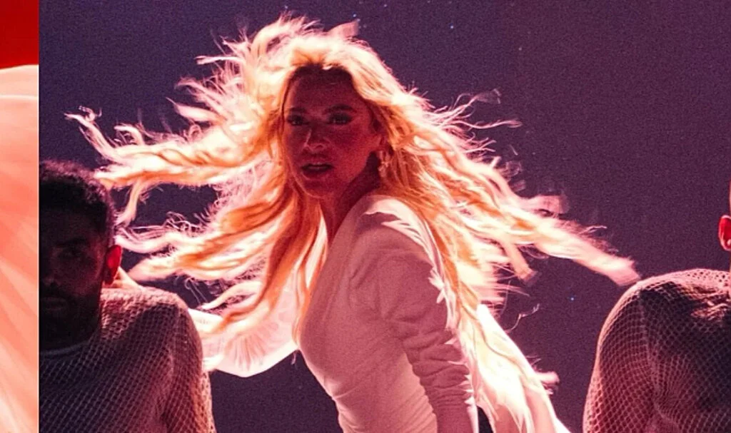 Hadise'den Instagram Yasağına Tepki