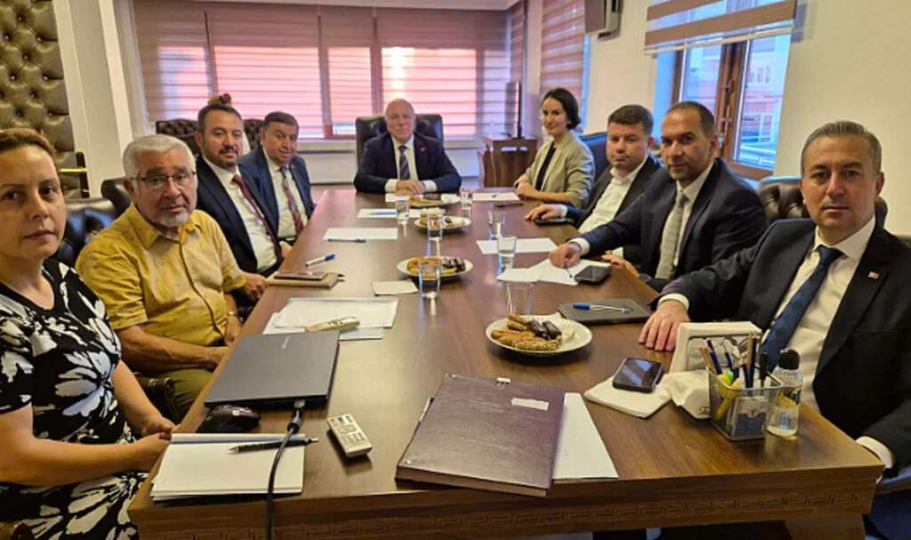 Havza Belediye Başkanı İkiz, Enerji Kentleri Birliği Encümen Toplantısına Katıldı