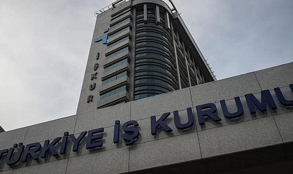 İŞKUR'da Açık İş Sayısı Arttı: En Çok Aranan Meslekler Belli Oldu