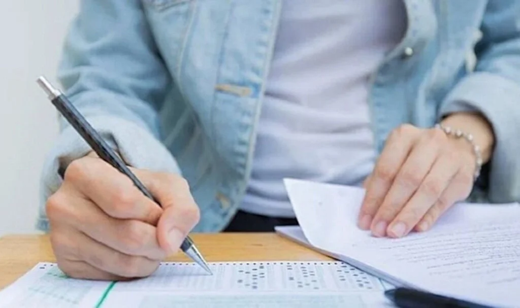 KPSS'de bir soru iptal edildi, iki sorunun cevabı değişti