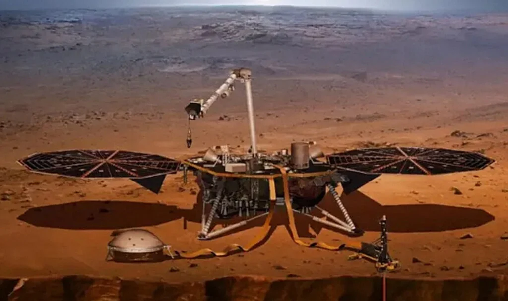 Mars'ta Kayalıkların Altında Sıvı Su Rezervuarı Keşfedildi