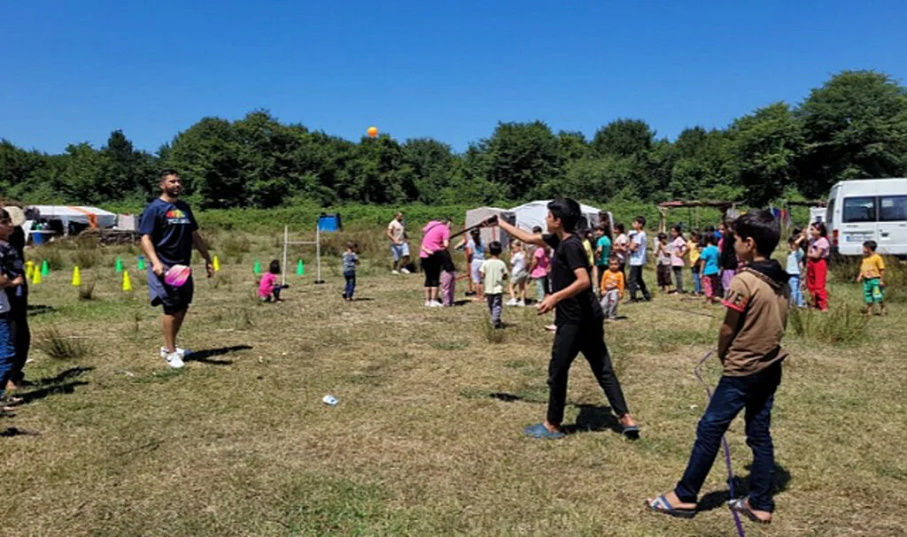 Mevsimlik Tarım İşçilerinin Çocukları Pickleball ile Tanıştı