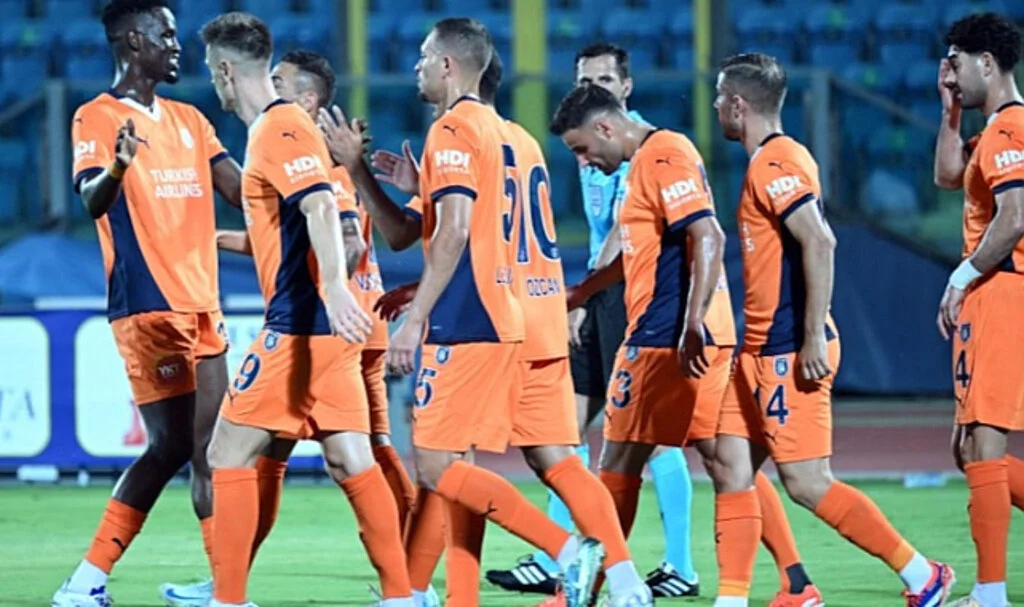 RAMS Başakşehir güle oynaya üst tura yükseldi
