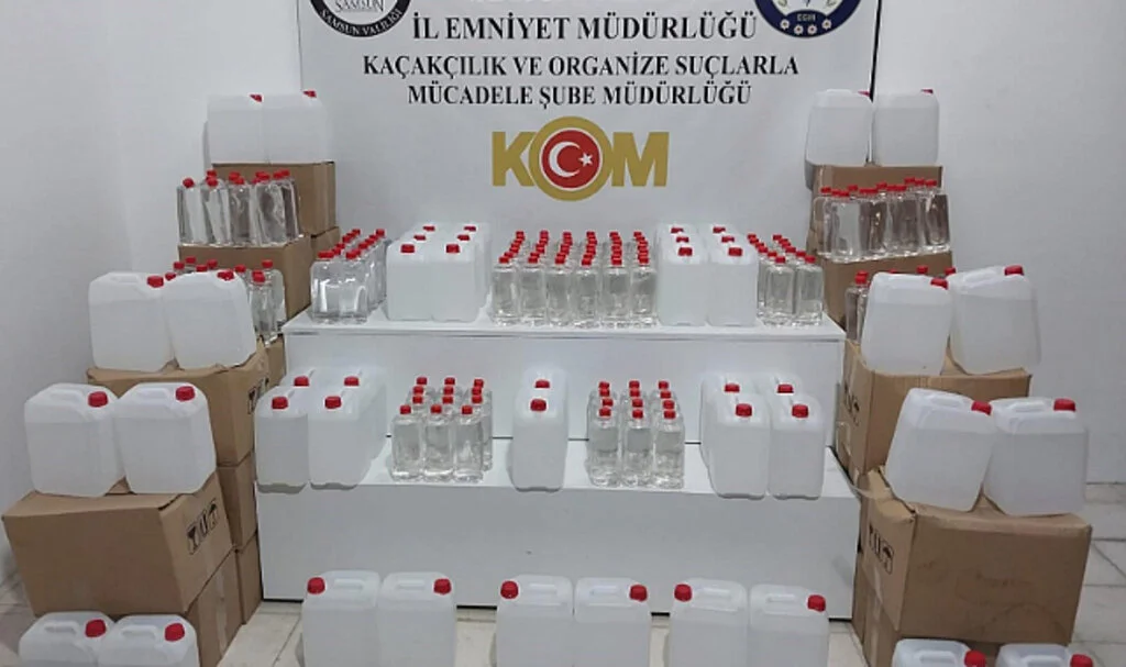 Samsun'da 1 Ton Etil Alkol Ele Geçirildi: Sahte İçki Operasyonu