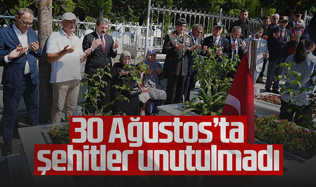 Samsun’da 30 Ağustos Zafer Bayramı’nda Şehitler Anıldı