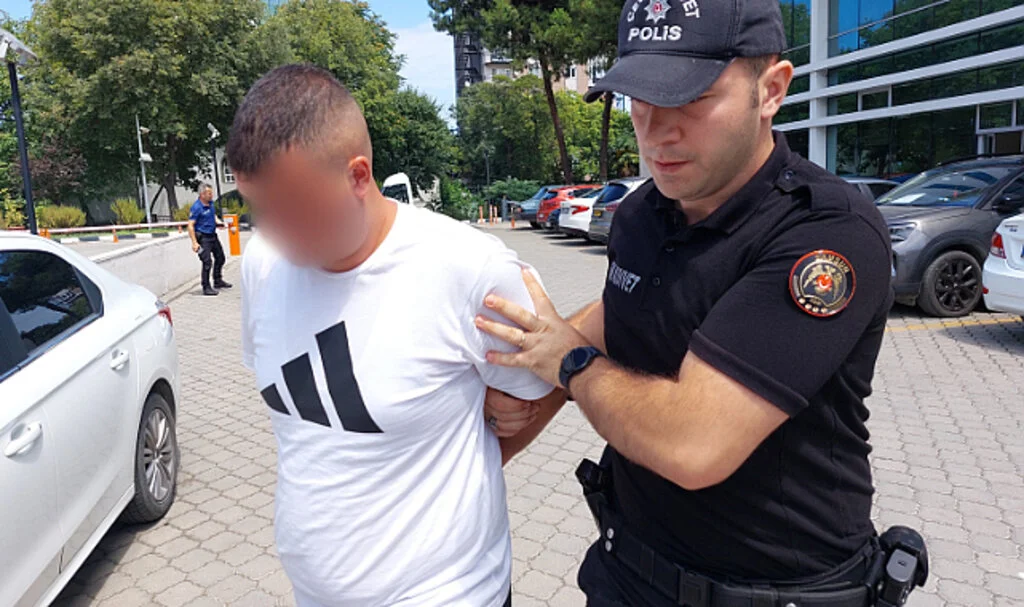 Samsun'da 7 Bin 83 Adet Sentetik Ecza ile Yakalanan Şahıs Tutuklandı