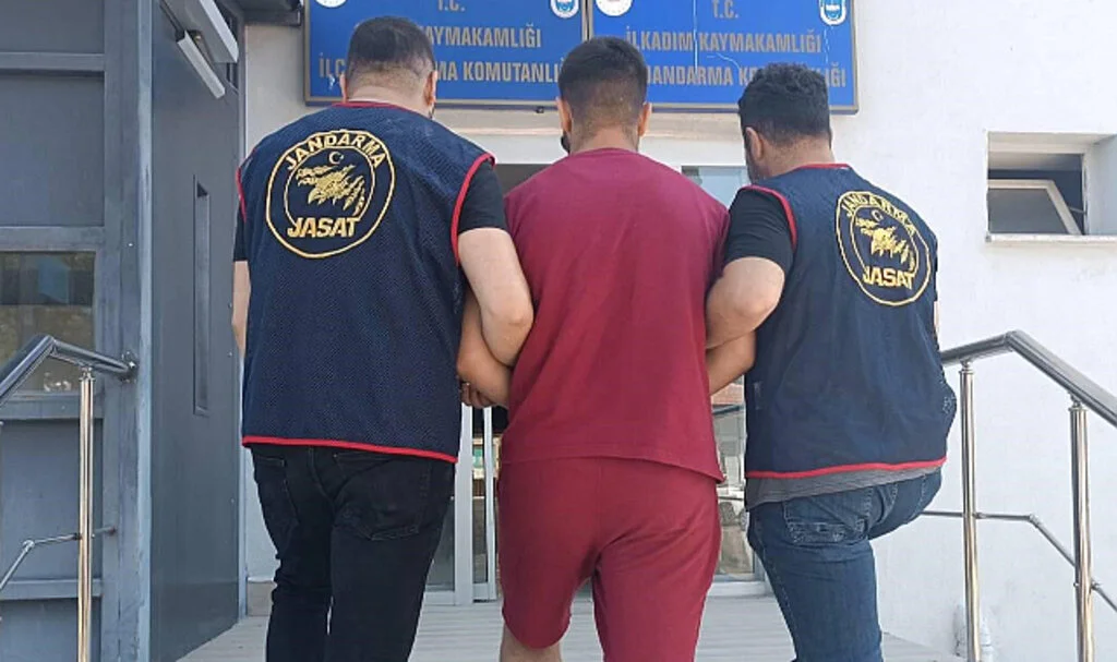 Samsun'da Cinayet Suçundan Aranan Şahıs Yakalandı