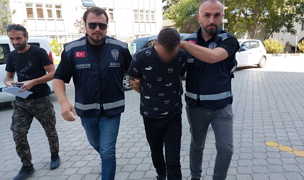 Samsun’da Cinayet Zanlısının Kaçmasına Yardım Eden Bir Kişi Daha Gözaltında