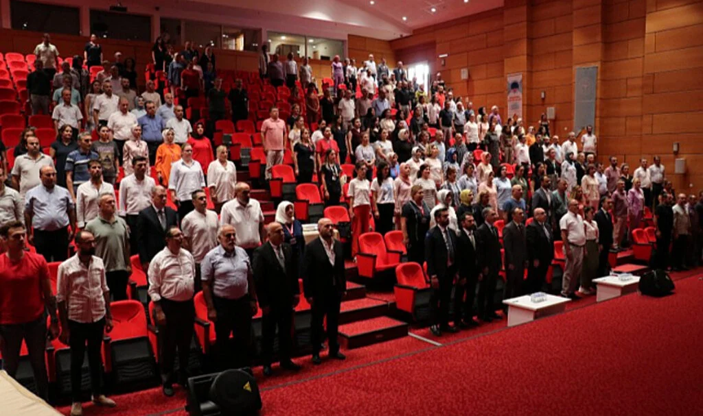 Samsun'da İbn-i Sina'ya Saygı Paneli Düzenlendi