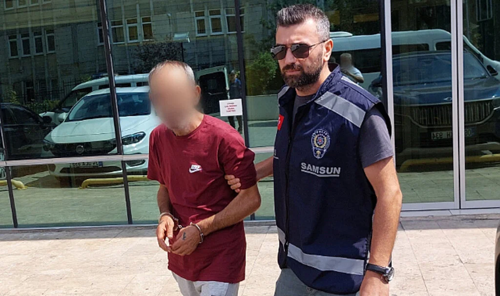 Samsun'da 'Kardeşlerini Tehdit Ettiği' İddia Edilen Kişi Tutuklandı