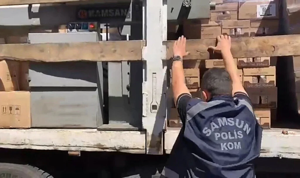 Samsun'da sahte içki yapımında kullanılan 640 litre etil alkol ele geçirildi