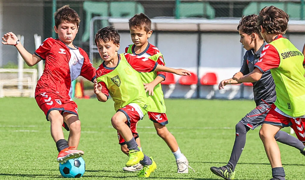 Samsunspor Futbol Okulları Turnuvası Heyecanla Başladı