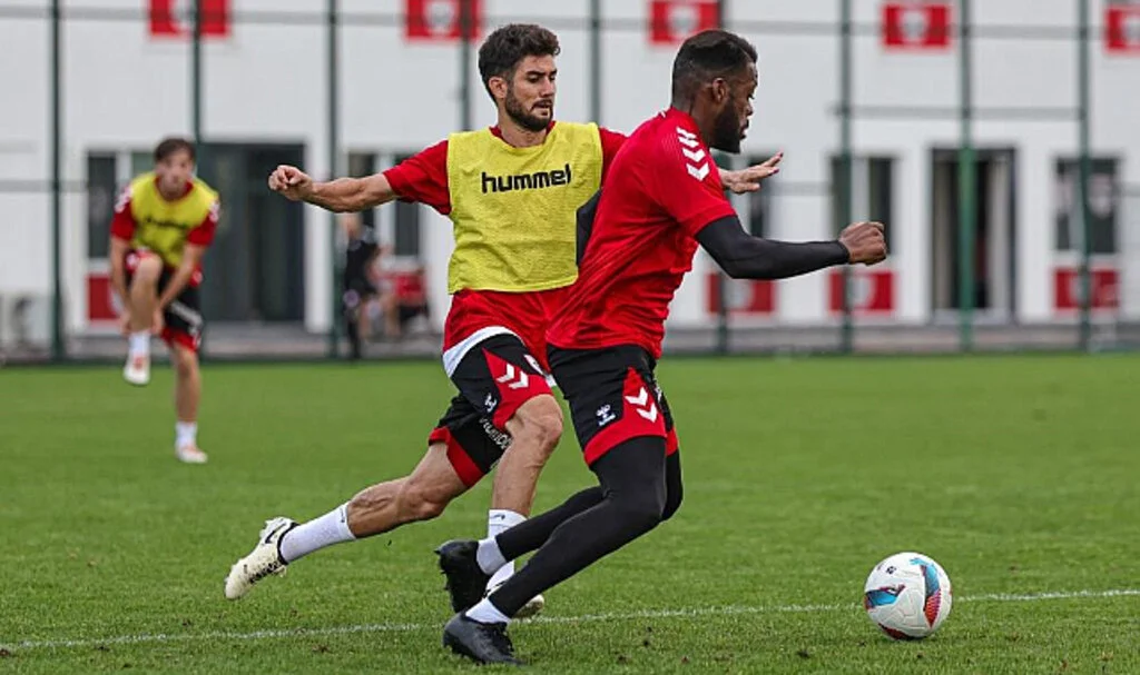 Samsunspor, Hatayspor Deplasmanında Galibiyet Peşinde