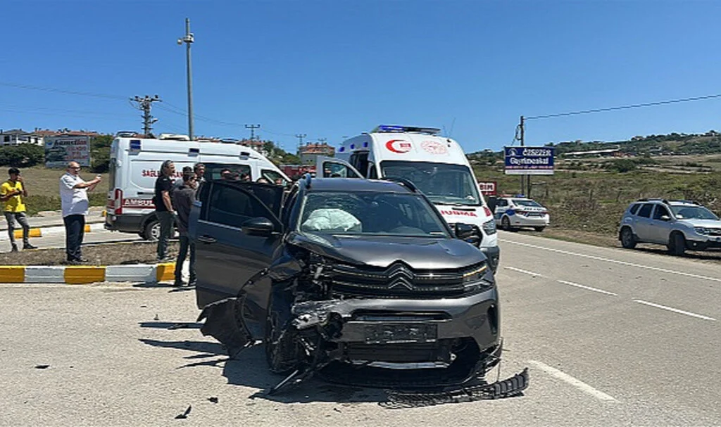 Sinop'ta Trafik Kazasında 8 Kişi Yaralandı