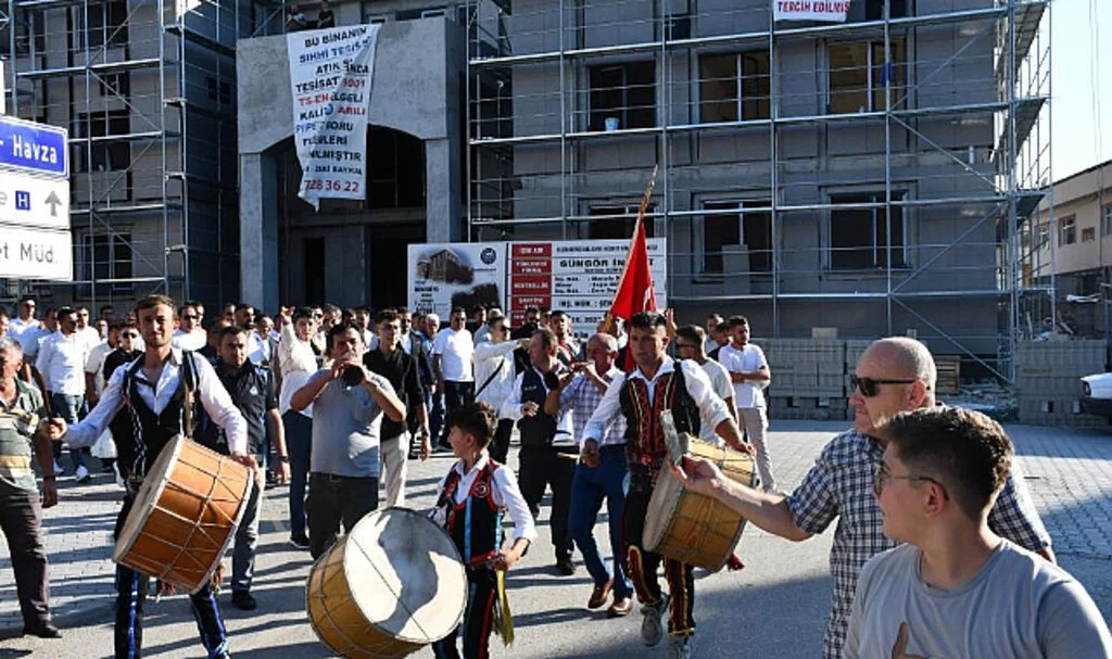 Vezirköprü'de 18. Kültür Sanat Doğa ve Turizm Festivali Coşkuyla Başladı