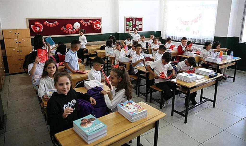 2024-2025 Eğitim Yılı "Çanakkale'den Gazze'ye" Temasıyla Başladı