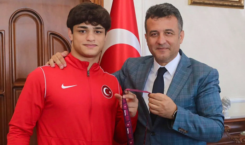 Alperen Berber Gümüş Madalya Kazandı
