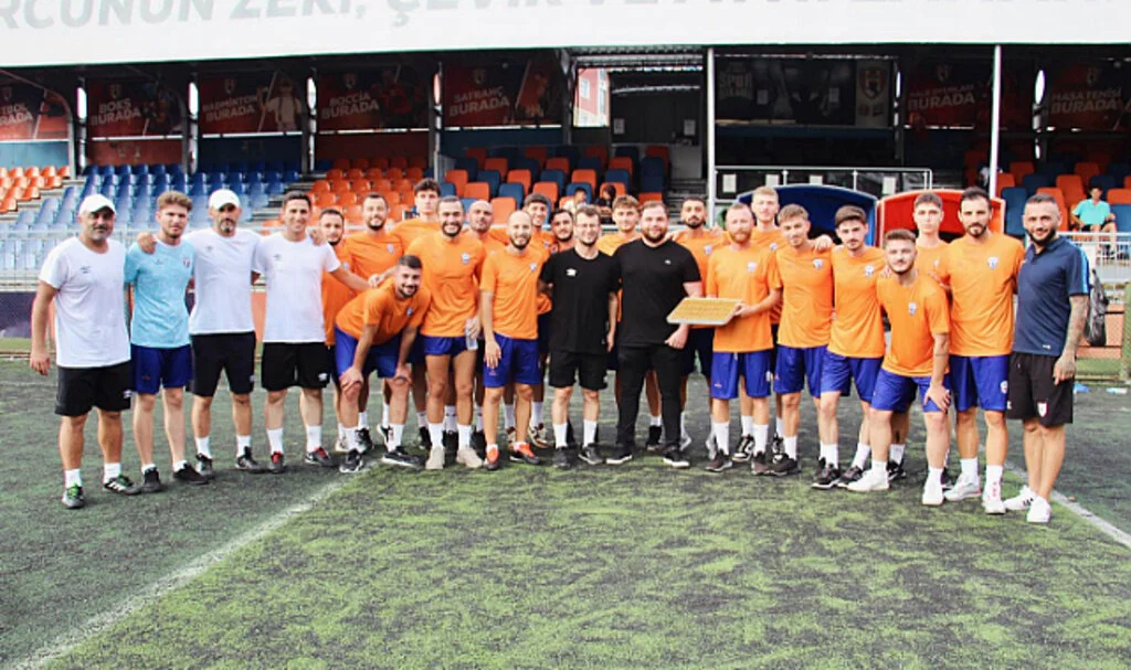 Atakum Belediyespor'dan Sezona Tatlı Başlangıç