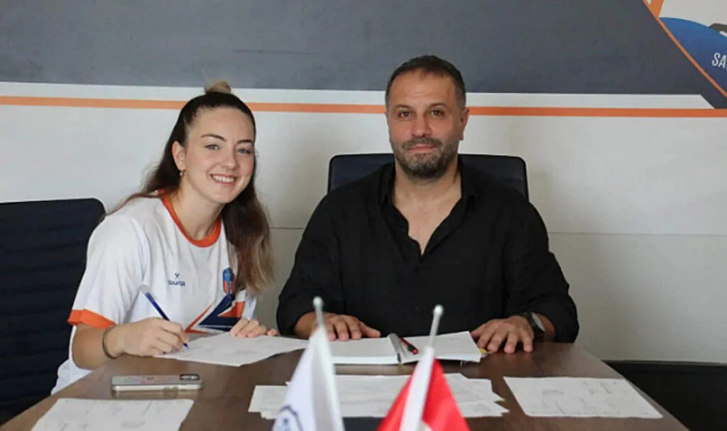 Atakum Belediyespor Kadınlar Hentbol 1. Lig'e Resmen Katıldı