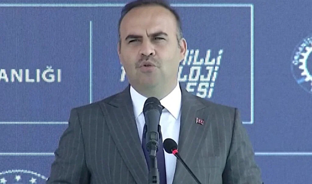 Bakan Kacır: "Samsun'dan Tüm Türkiye'ye Yayılacak Bir Başarı Zinciri Oluşturacağız"