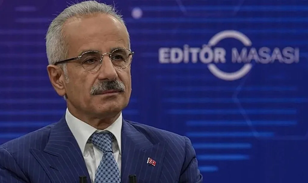 Bakan Uraloğlu Açıkladı: Türkiye'de Çağrı Cihazı Saldırısı Riski Var mı?