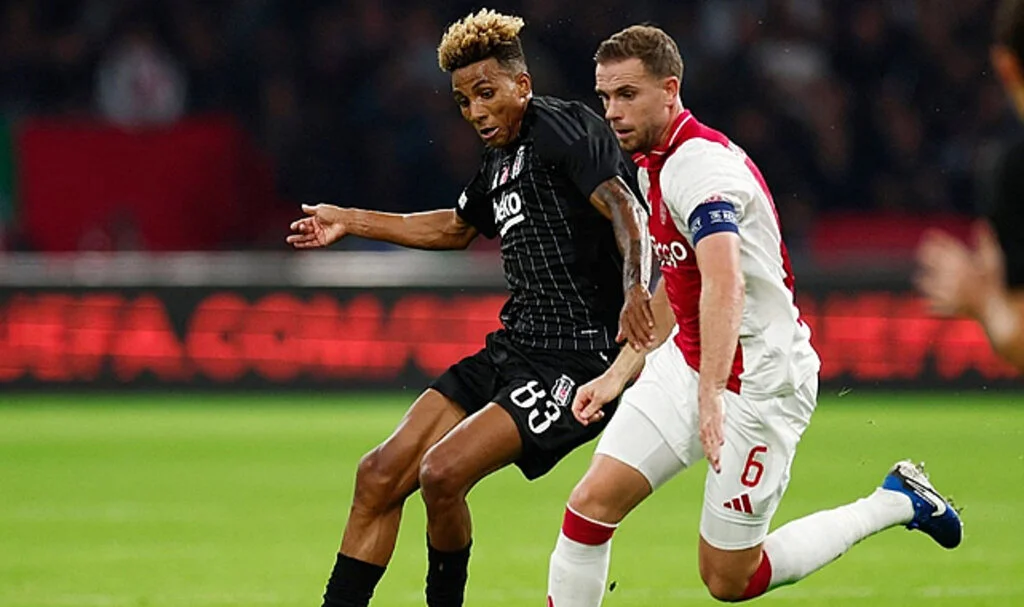Beşiktaş, Avrupa Ligi'nde Ajax'a 4-0 Yenilerek Turnuvaya Kötü Başladı