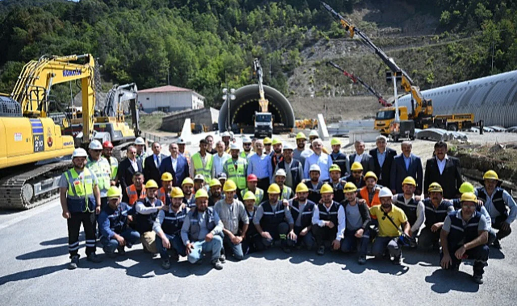 Bolu Dağı Tüneli Çalışmaları 19 Eylül'de Tamamlanacak