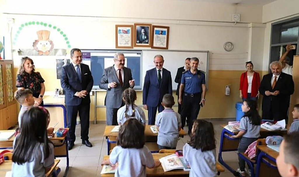 Çarşamba'da İlköğretim Haftası Coşkuyla Kutlandı