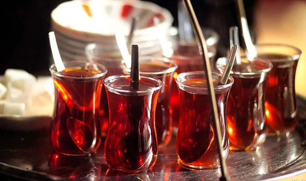 Çay Fiyatlarına Yüzde 18 Zam Geldi: İşte Yeni Fiyatlar