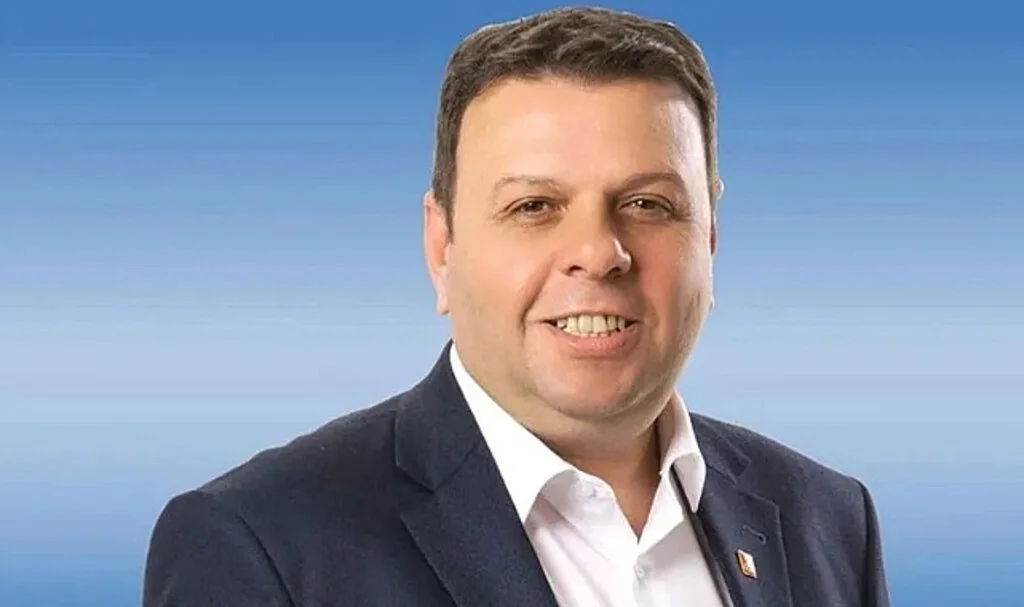CHP Milletvekili Ediz Ün, Partiden İstifa Etti