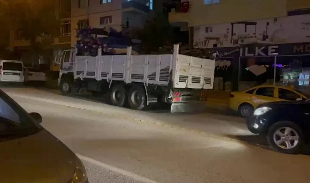 Çorum'da Polisten Kaçan Kamyona Ceza Yağdı