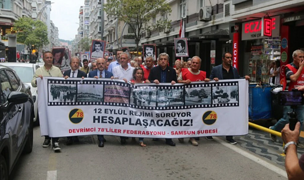 Devrimci 78’liler Çiftlik'te yürüdü