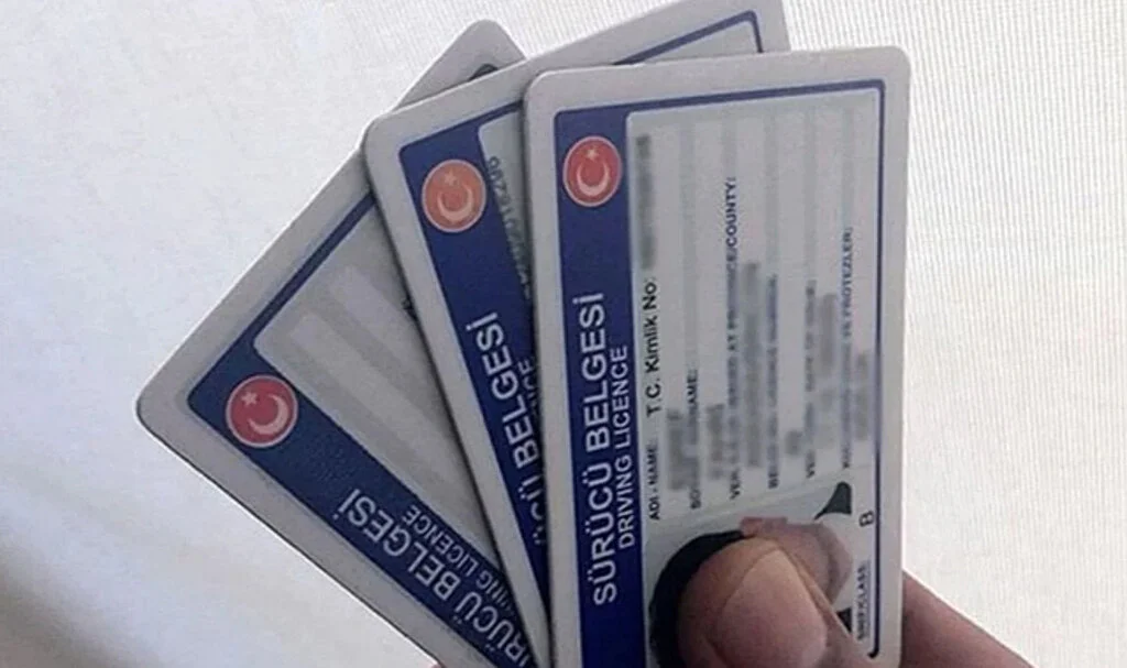 Ehliyetini Yenilemeyenlere 12 Bin 978 TL Ceza