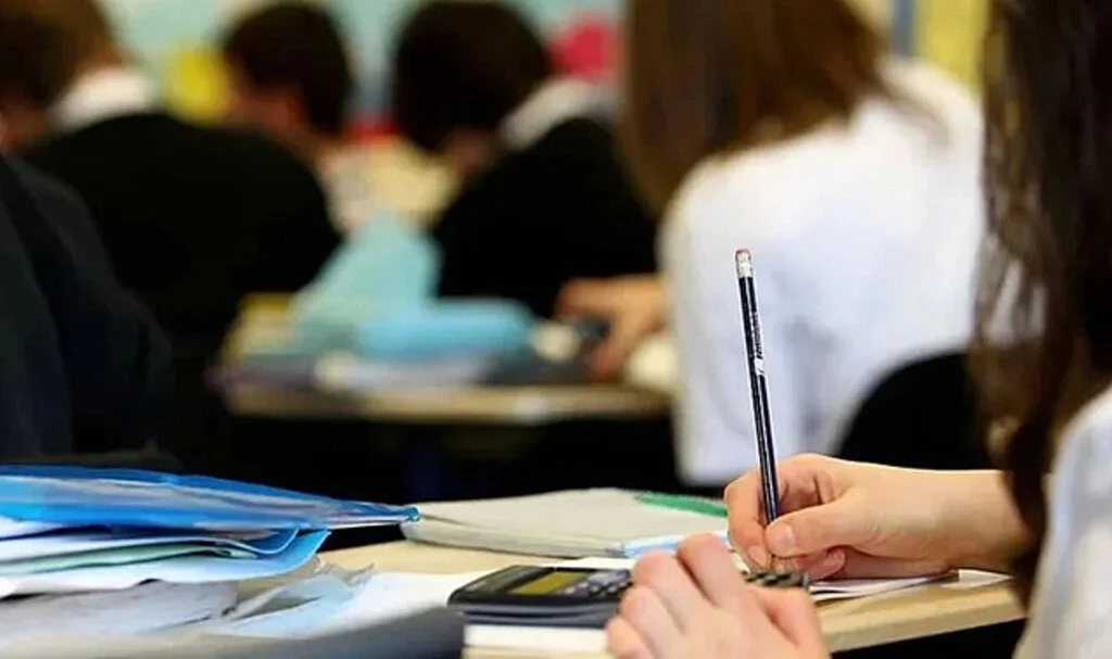 Fahiş Kitap Fiyatları ve Hayalet Sınıflara Ceza Yağdı