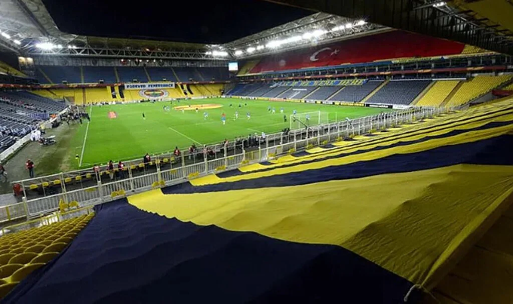 Fenerbahçe - Galatasaray Derbisinin Biletleri Saniyeler İçinde Tükendi