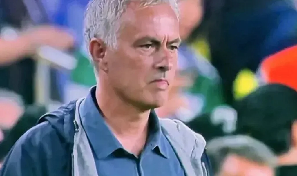  Galatasaray'ın ikinci golünden sonra Jose Mourinho'dan ilginç tepki!